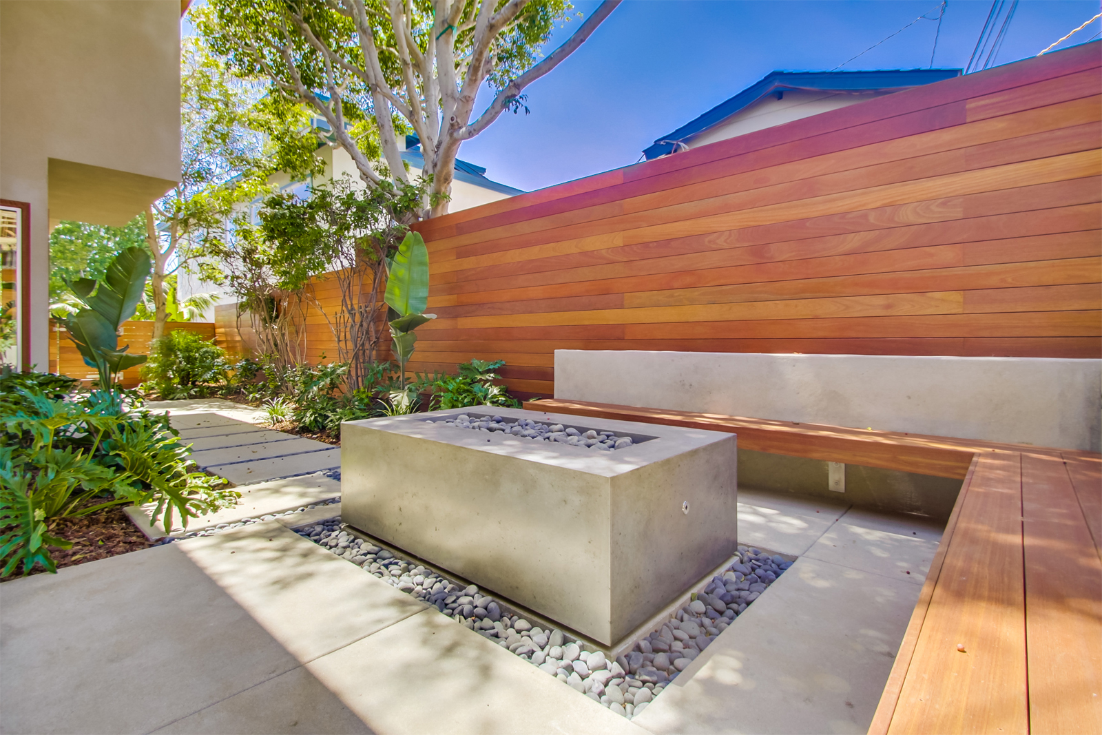 5625 Beaumont fire pit